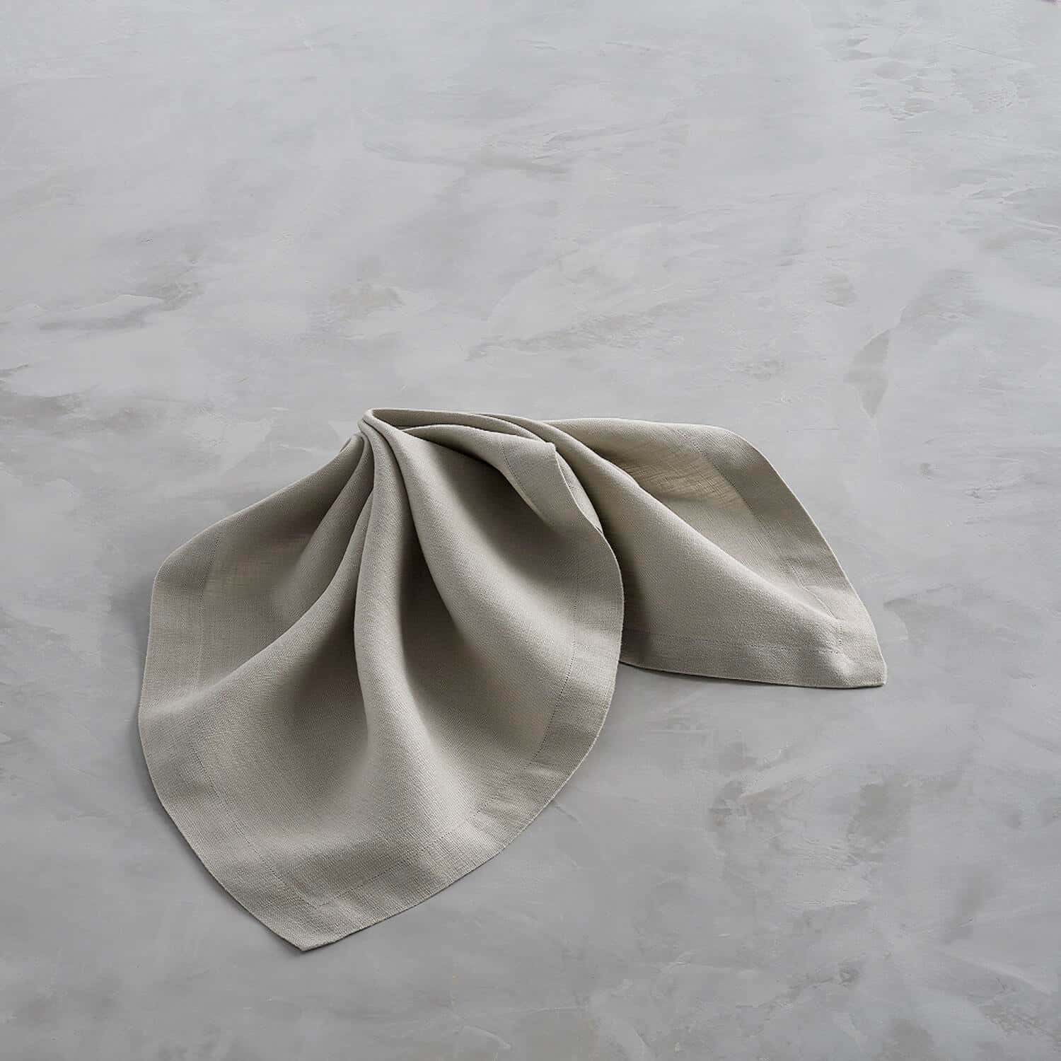 LINEN NAPKIN SET OF 4