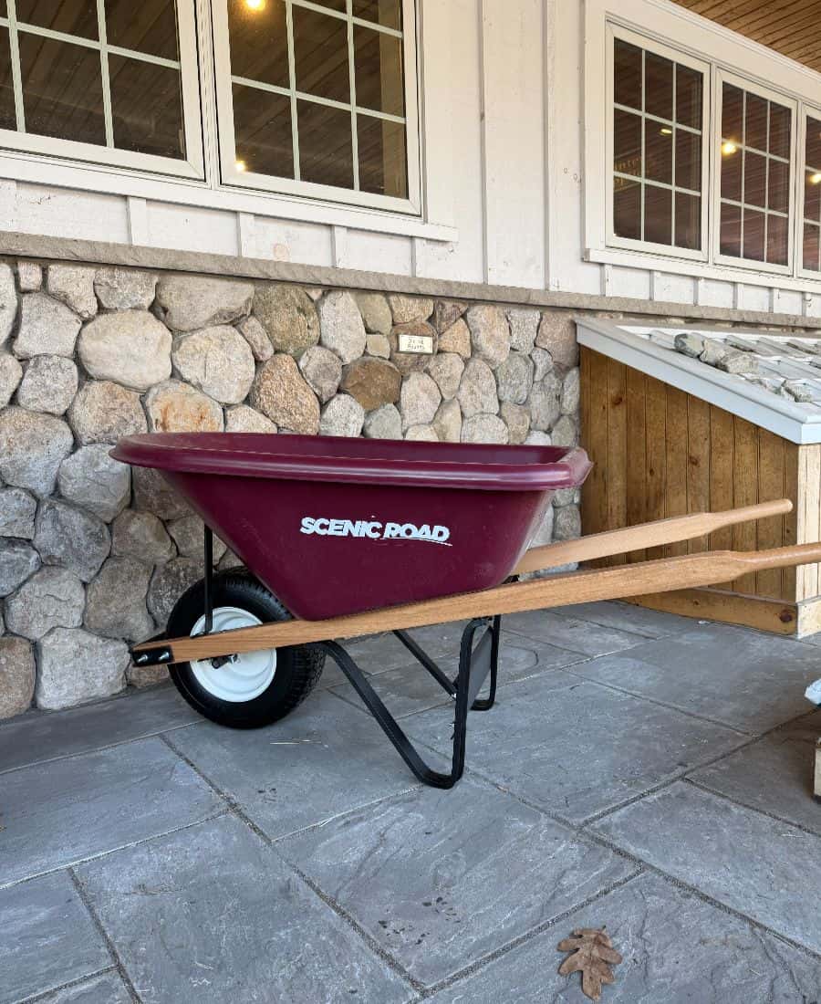 Scenic Road Wheelbarrow 6CF