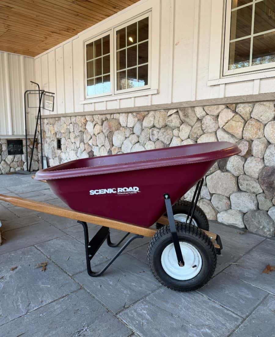 Scenic Road Wheelbarrow 8CF