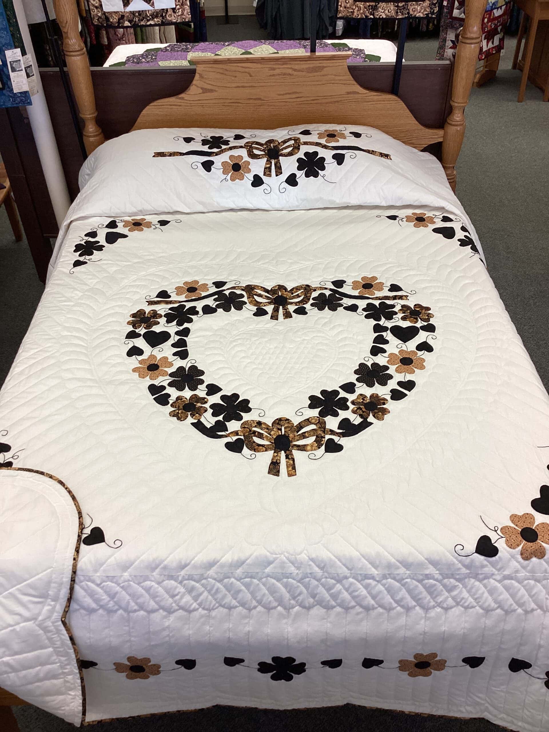 Heart Bouquet  Applique Queen Size Quilt in shades of Black and Gold