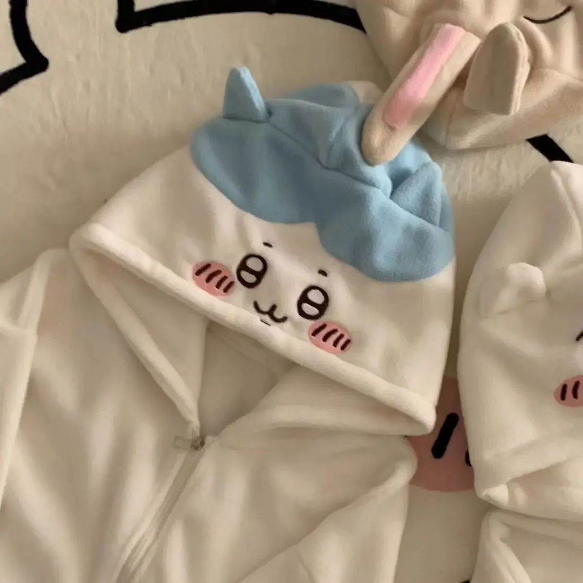Chiikawa Hachiware Loose Hooded Sweatshirt - thumbnail 3