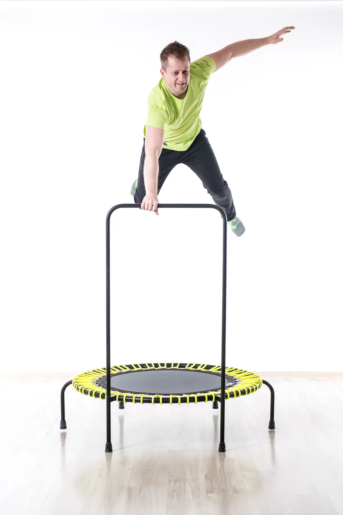Akrobat Speed Bouncer Trampoline - thumbnail 3