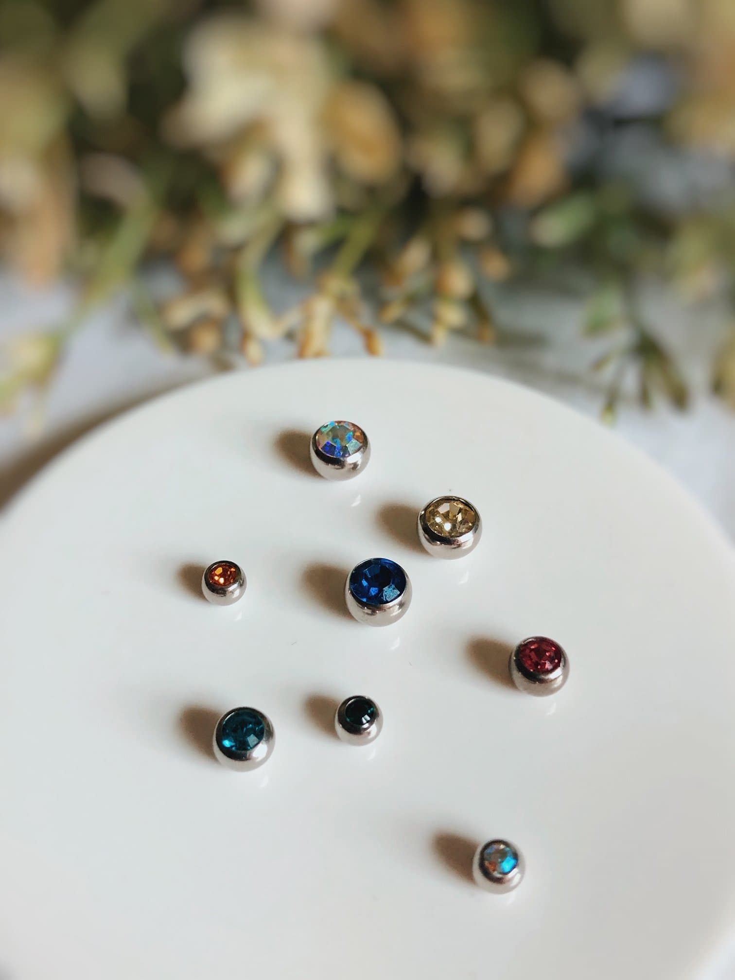 Captive Beads