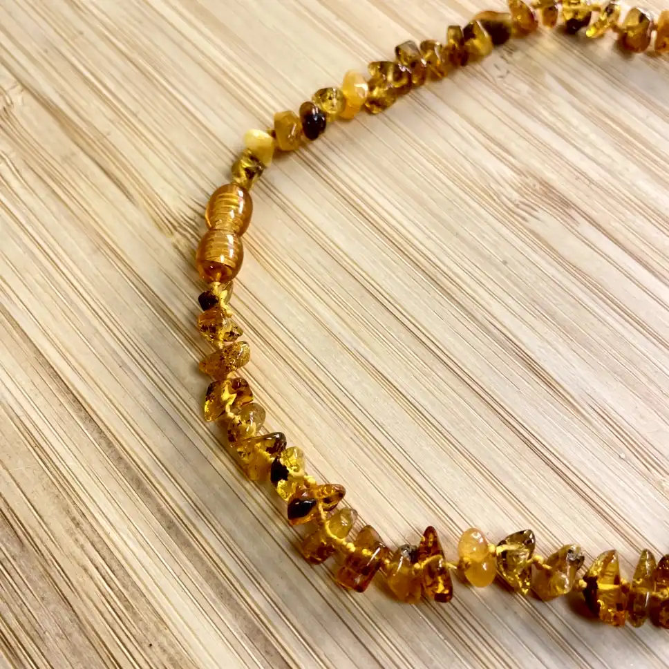 Amber Teething Necklace – Golden Glow - thumbnail 3