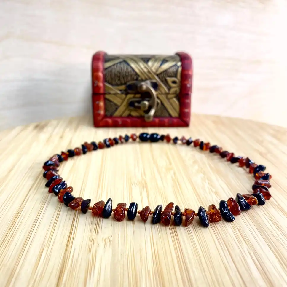 Amber Teething Necklace – Obsidian Drift