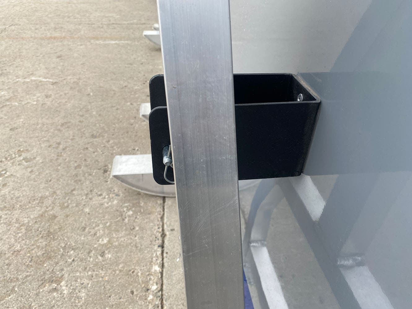 Tow Bar Holder - thumbnail 4
