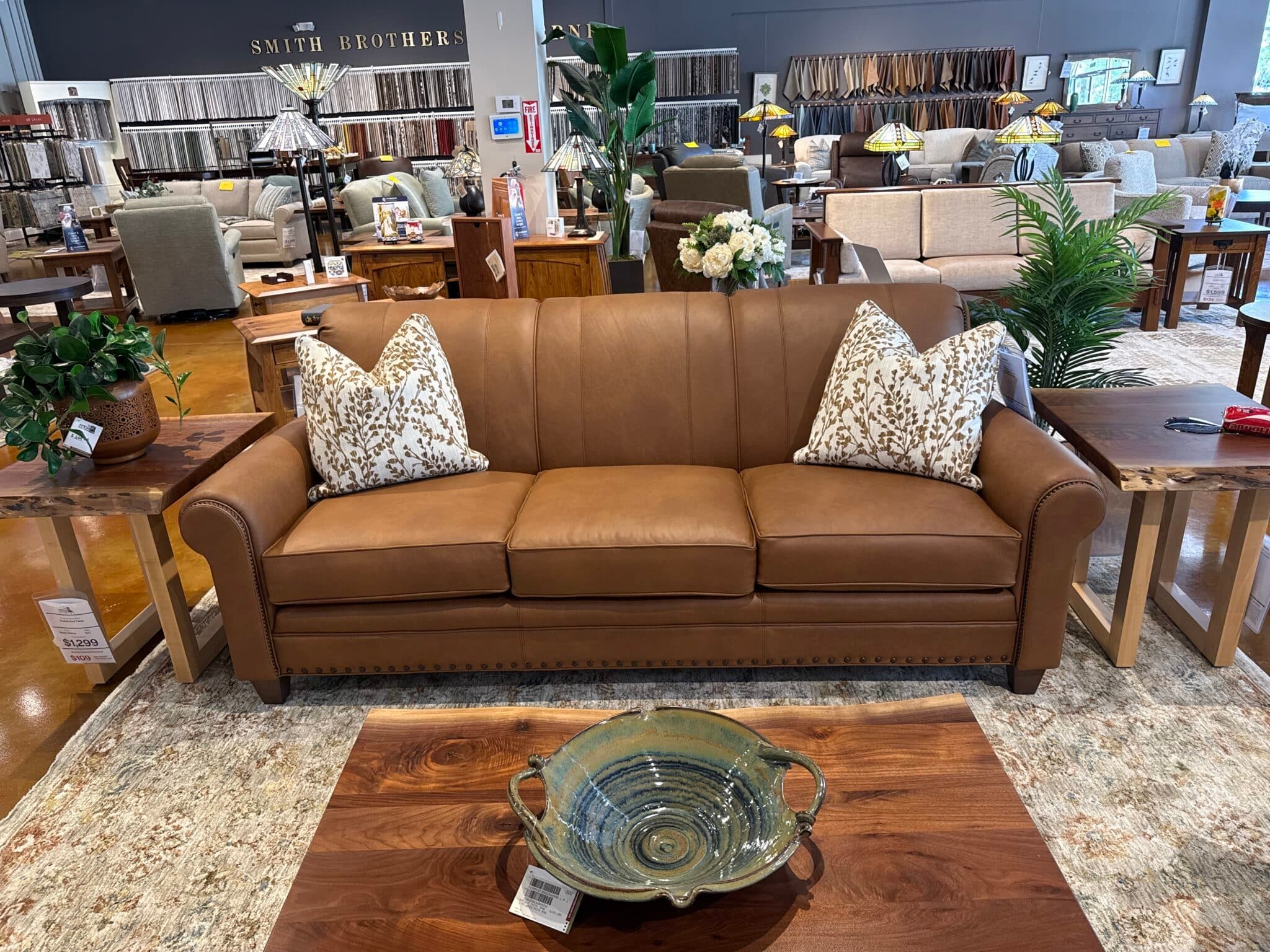 Smith Brothers 269-10 Sofa - thumbnail 2