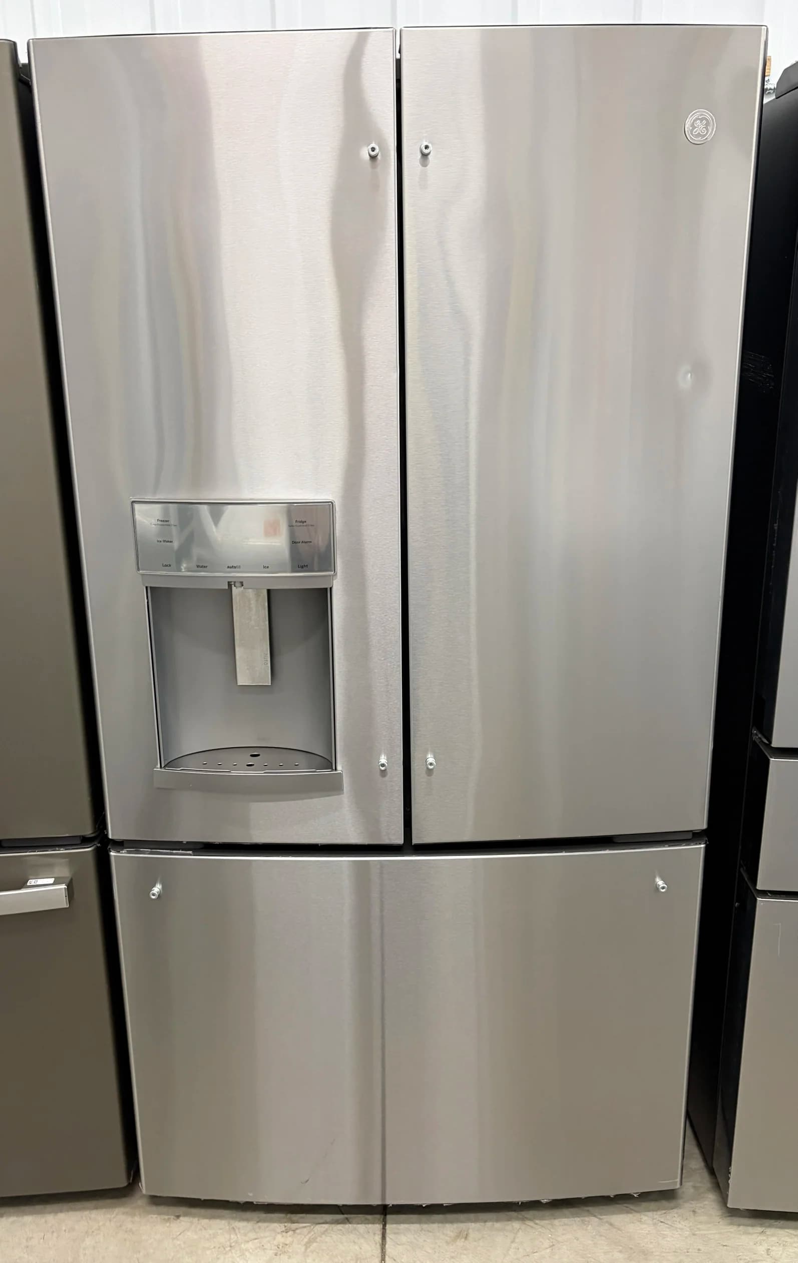 *Scratch & Dent* NEW GE Profile French Door Bottom Freezer Fridge PFE28KYNKFS#2, Stainless – 1 Yr. Warranty