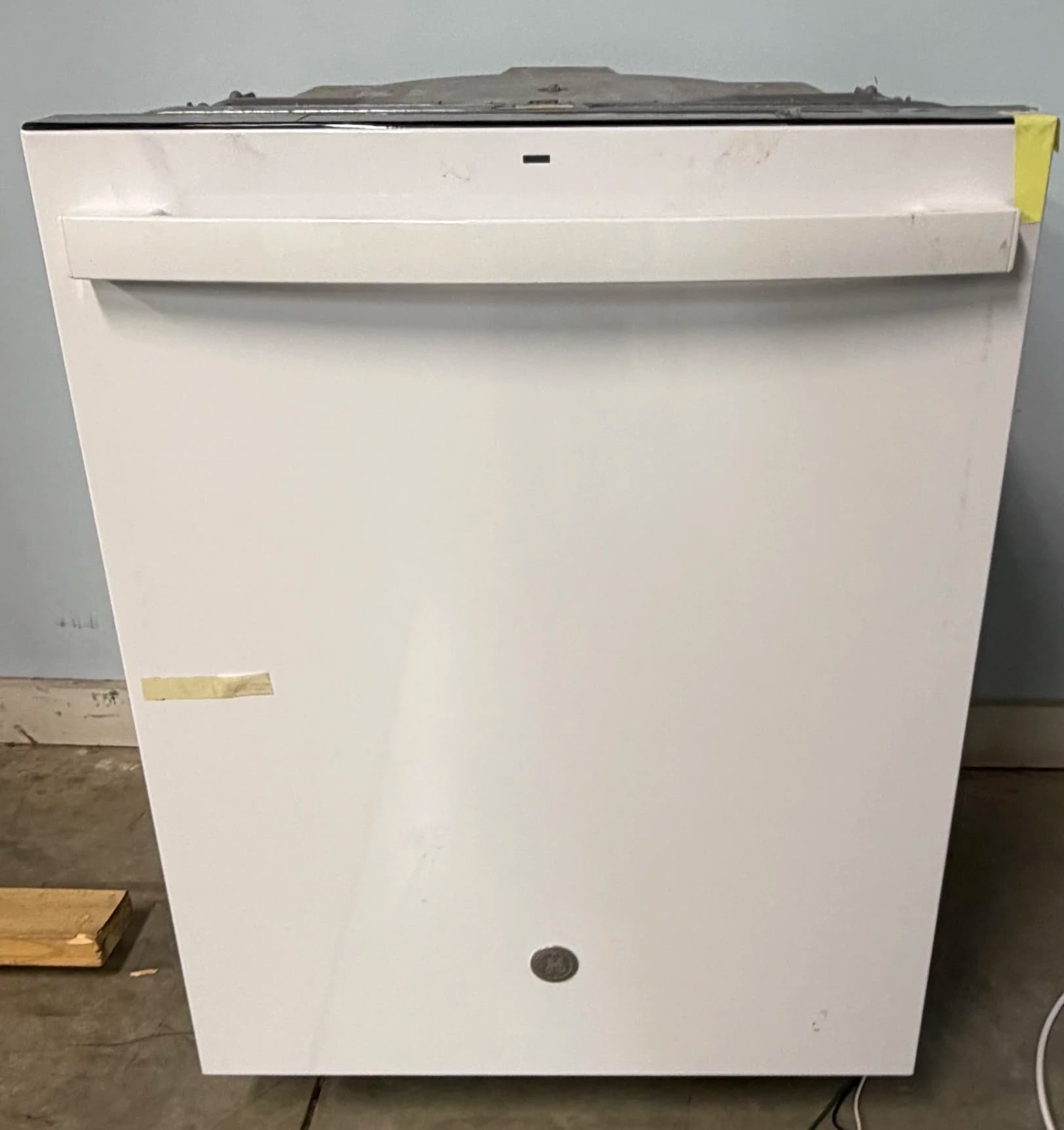 *Scratch & Dent* NEW GE Built-In Dishwasher GDT550PGR7WW, White – 1 Yr. Warranty