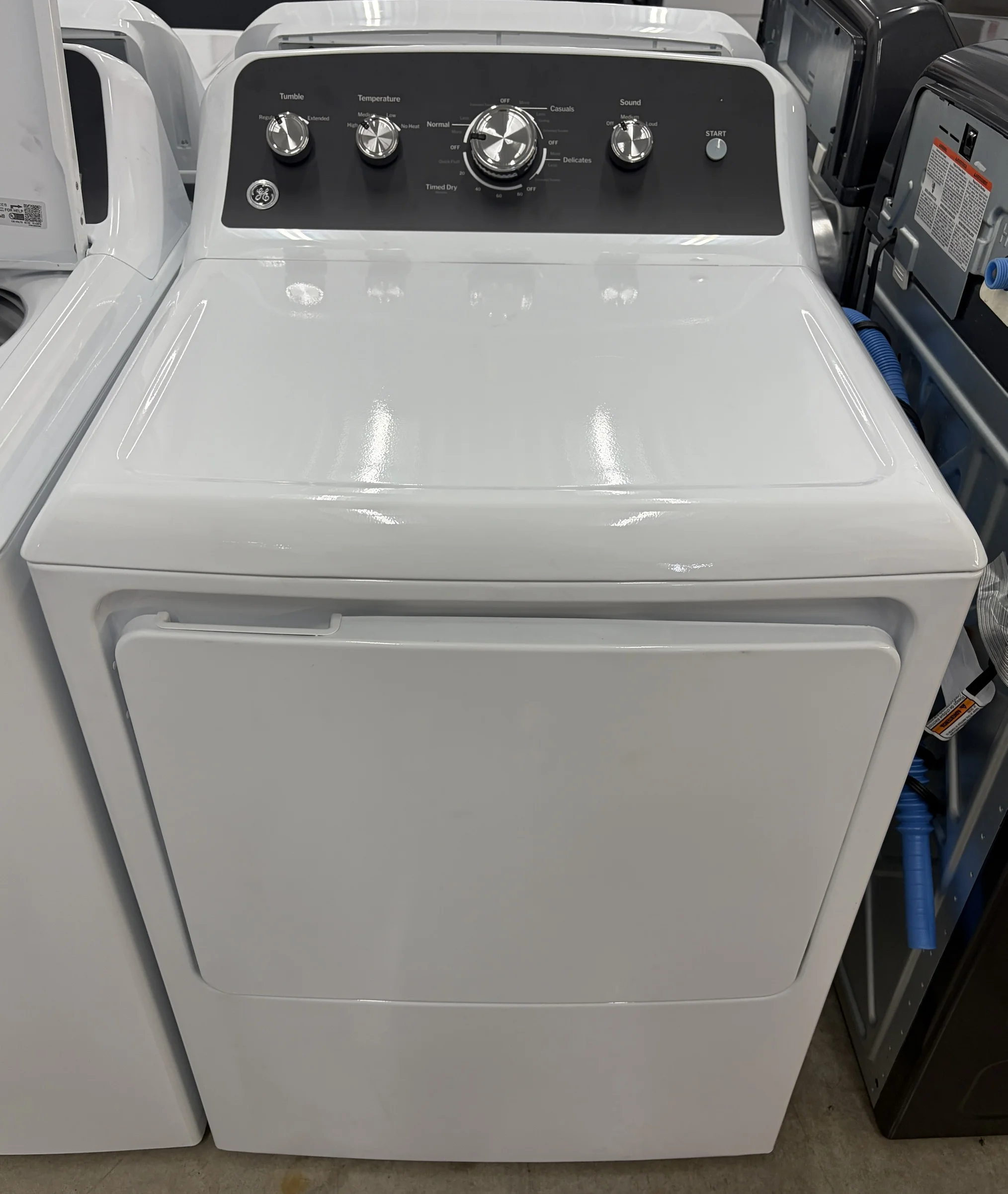 *Scratch & Dent* NEW GE Natural Gas Dryer GTD48GASW0WB, White – 1 Yr. Warranty