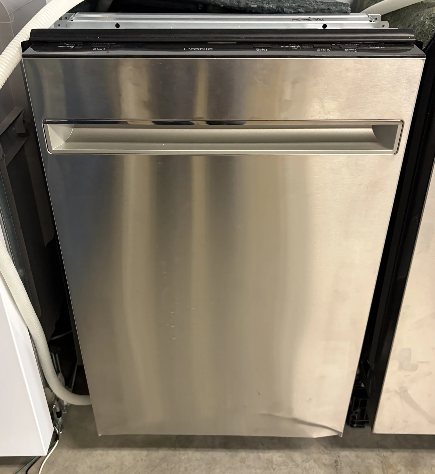 *Scratch & Dent* NEW GE Profile 18″ Built-In Dishwasher PDT145SSL0SS, Stainless – Warranty