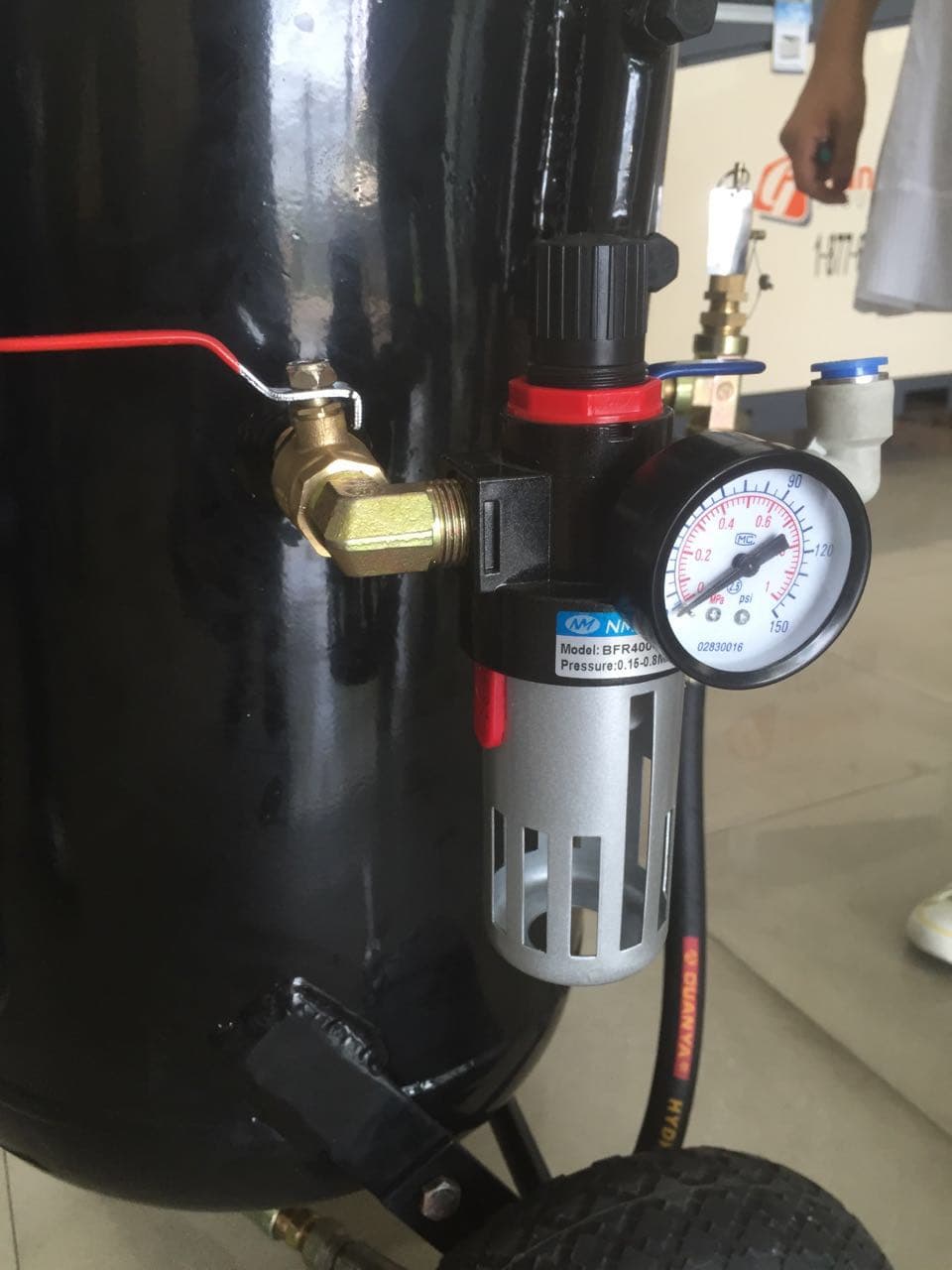 DIRECT PRESSURE BLASTER BB-400DLX-ASME-20 IN STOCK!! - thumbnail 3