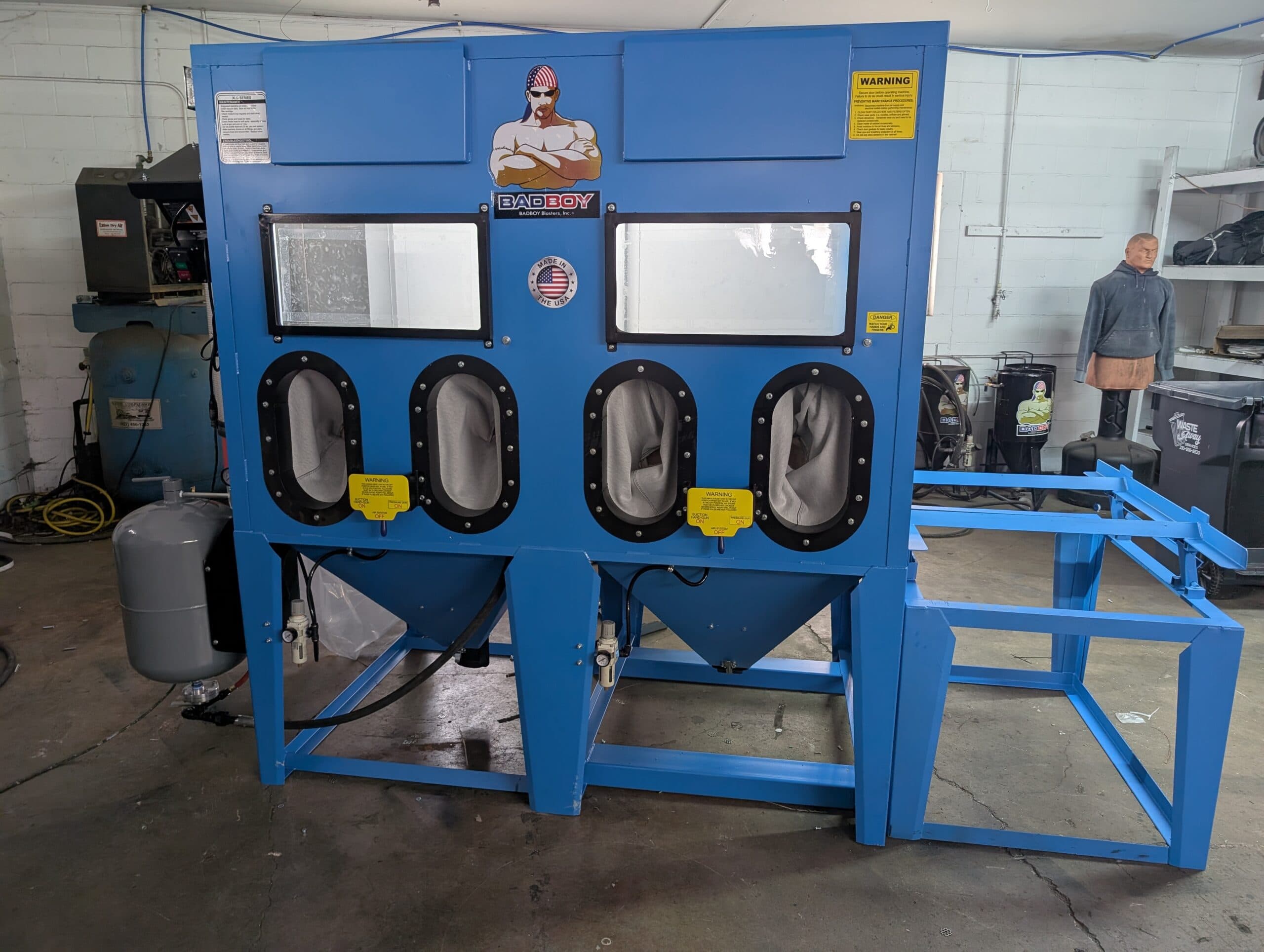 BLAST CABINET BB-5700LED-BVT-D-PR-HV-OG-TT