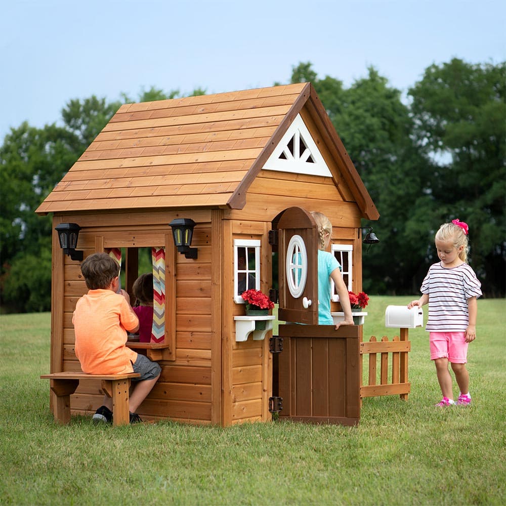 Backyard Discovery Aspen Playhouse