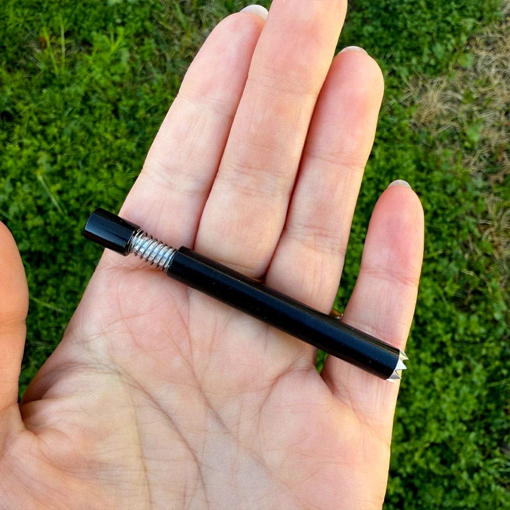 Self-Cleaning One Hitter Pipe with Grinder Tip Teeth | Black Metal - thumbnail 6