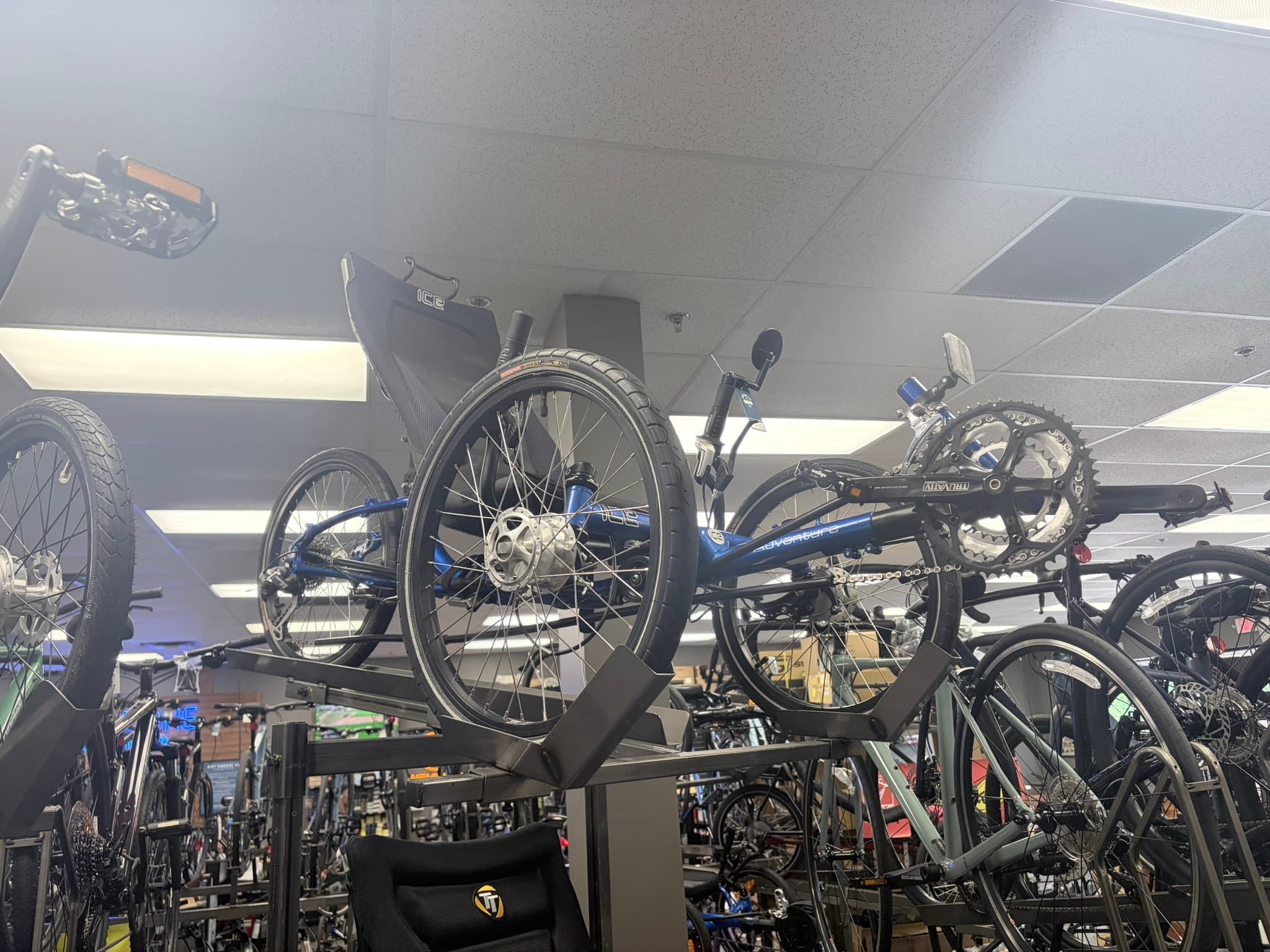 Used ICE Adventure 20″ Blue (IN STOCK!)