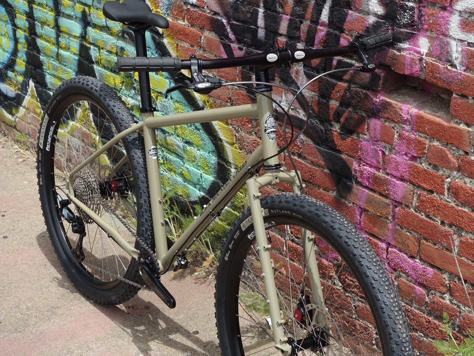La Cabra Complete Shimano Flat Bar - thumbnail 3
