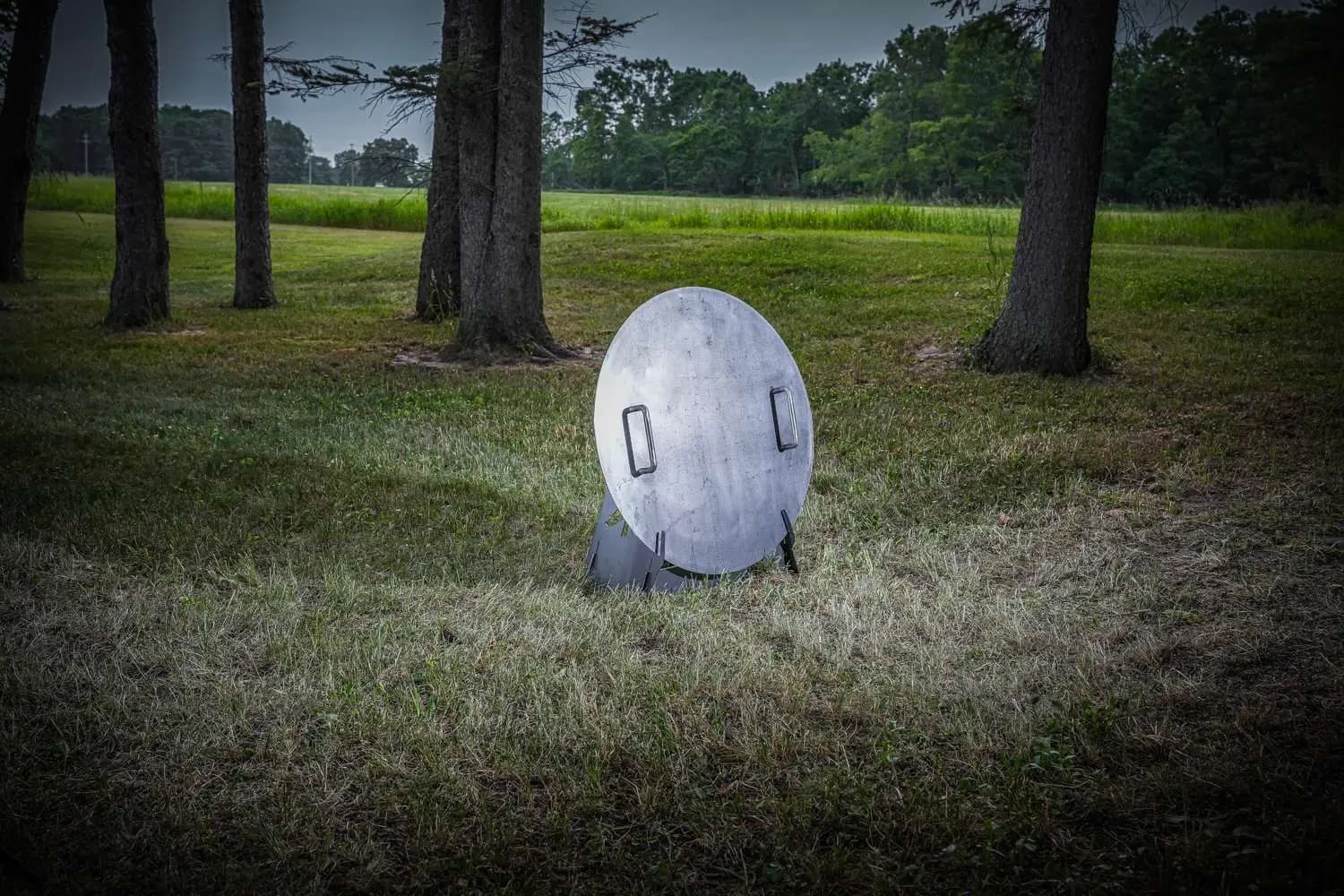 Sturdy Fire Pit Lid Holder - thumbnail 8