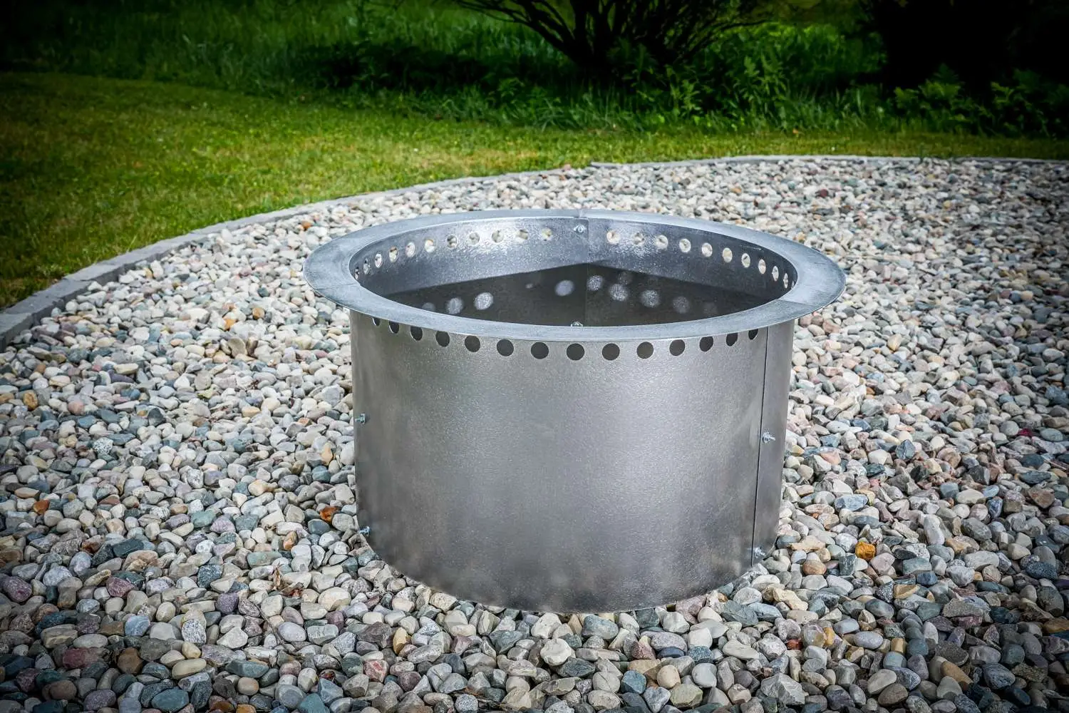 Innovative Smokeless Fire Ring Insert with 3-inch Lip - thumbnail 7