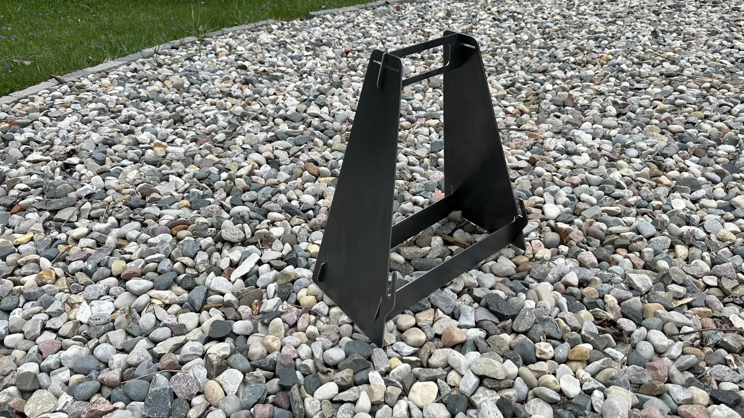 Sturdy Fire Pit Lid Holder - thumbnail 7