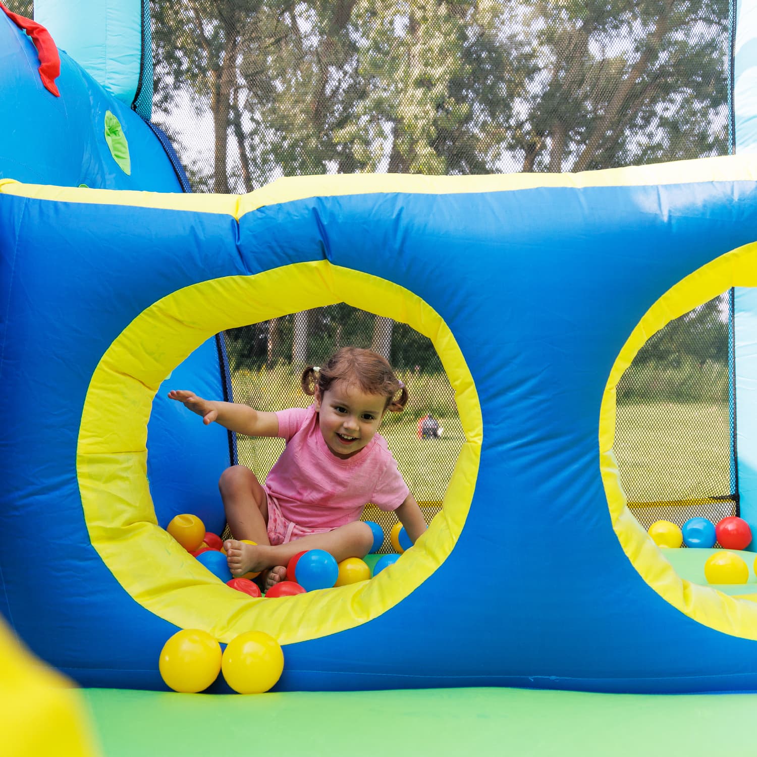 Bounce House  – Ultimate Combo Center Bounce House - thumbnail 7