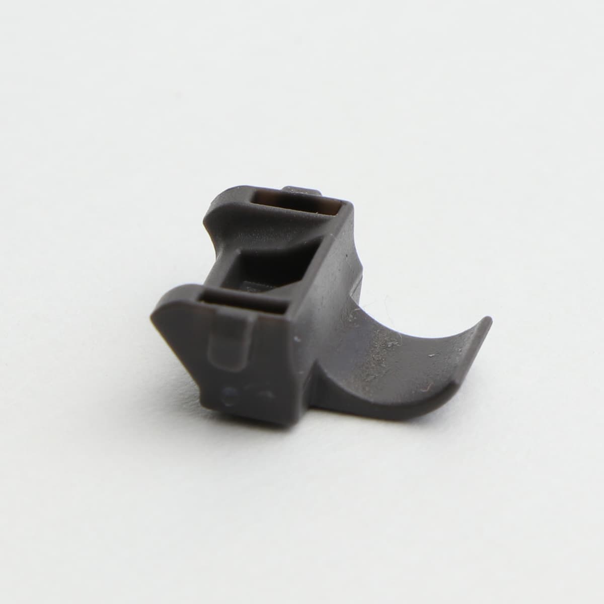 Hinge Restrictor Clips - thumbnail 3