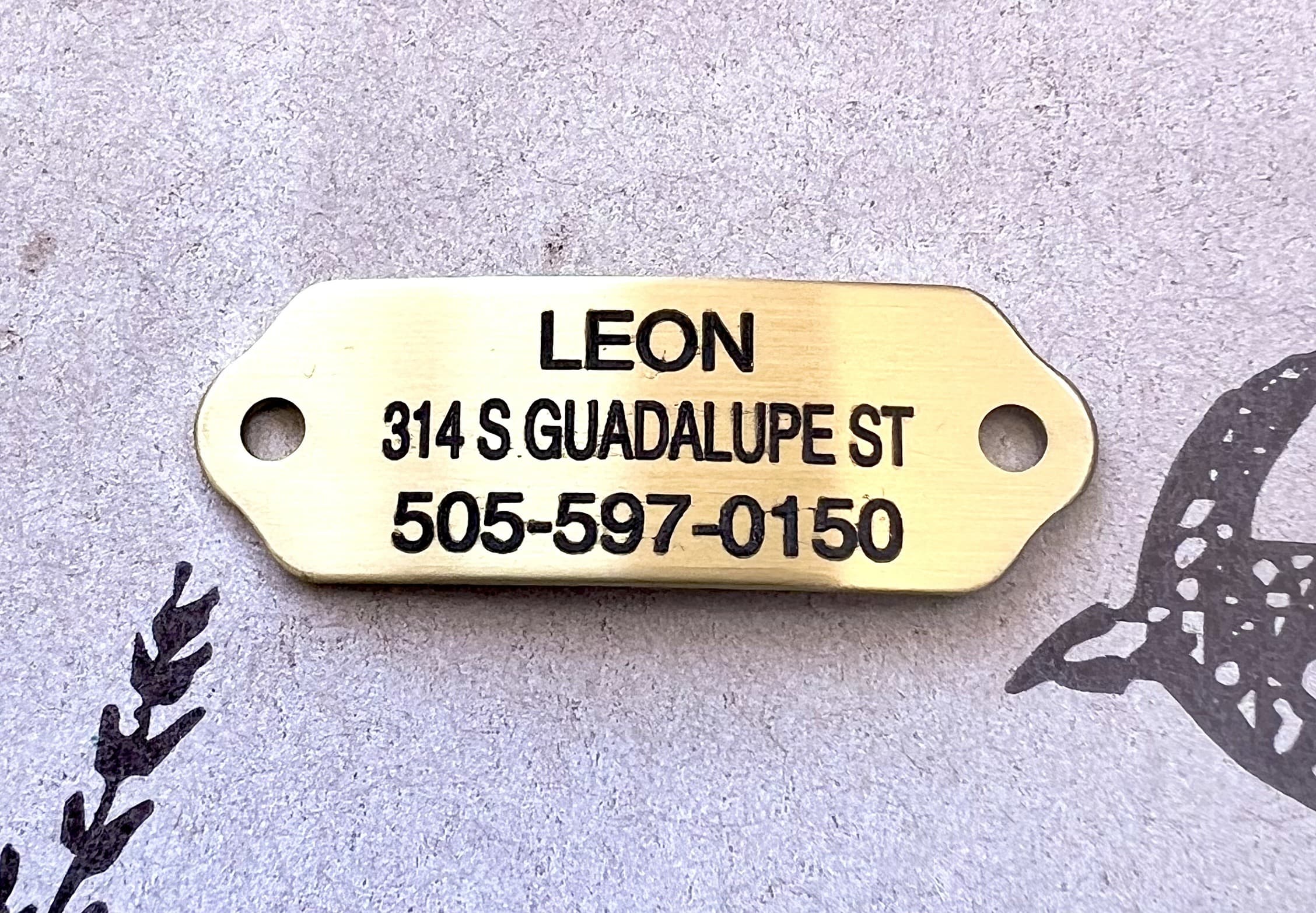 ENGRAVED NAMEPLATE – MEDIUM