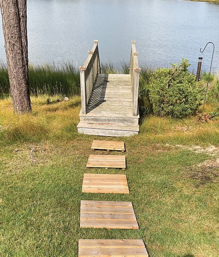 2′ x 2′ Cedar Garden “Palmer” Steppers