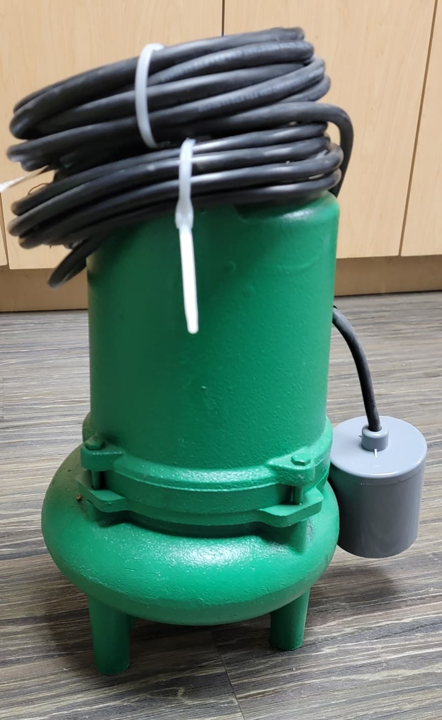 Pentair Meyers Vertical Oil Cooled Pump - thumbnail 4