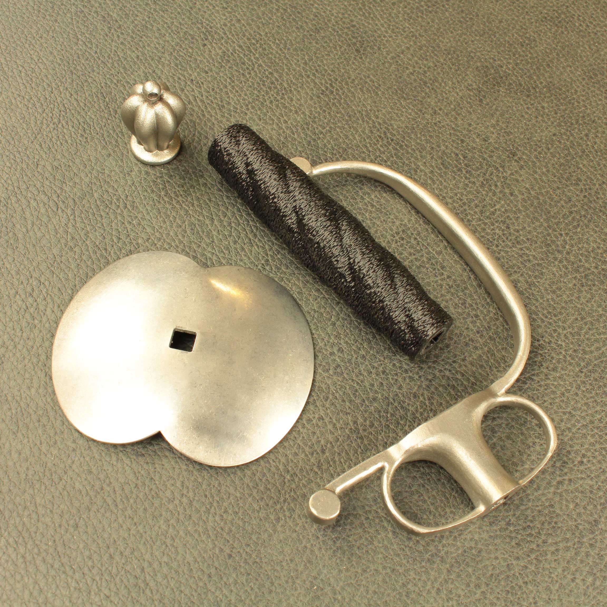 Small Sword Hardware Set