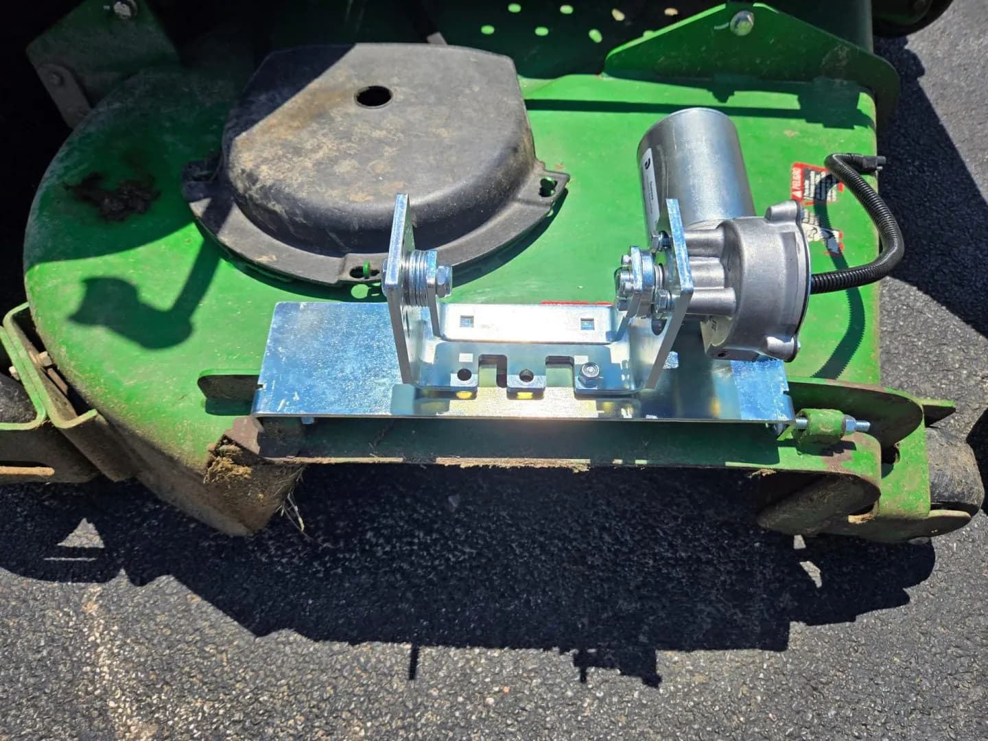The Green Guard John Deere – ‘No-Drill’ Adapter Plate