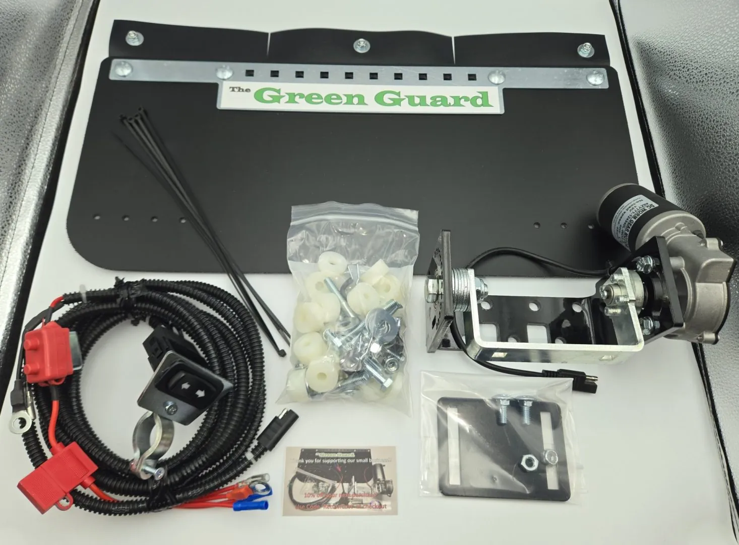 The Green Guard [SD] – Complete Installation Kit w/Rubber Guard