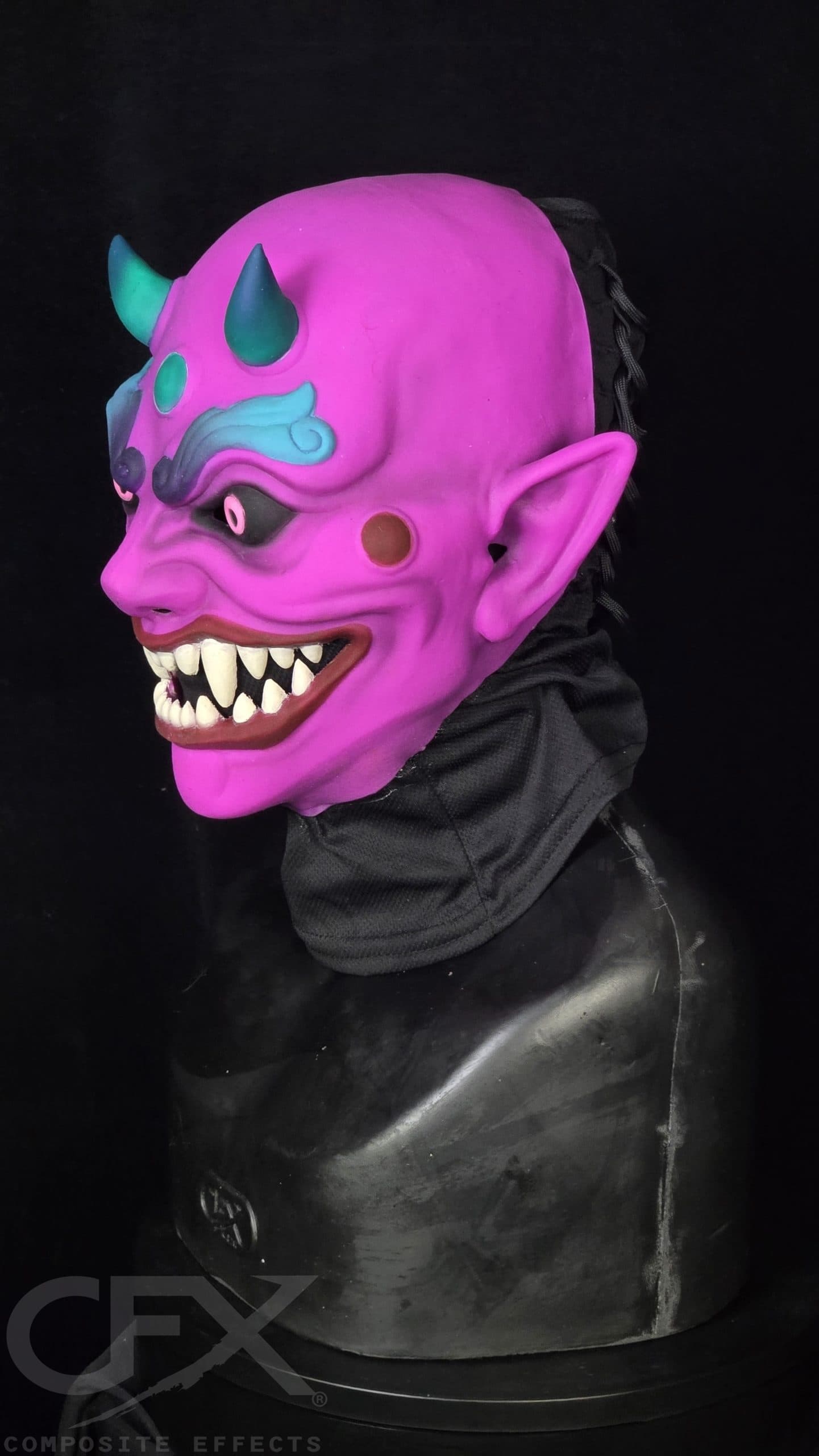 Agma Silicone Mask (Fuchsia) - thumbnail 3