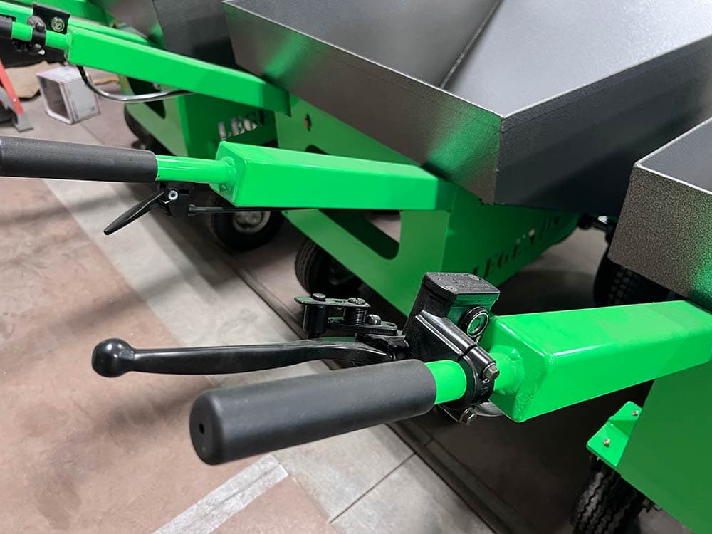 2023 LEGENDS POWER WHEEL BARROW W/ HYDRAULIC BRAKE - thumbnail 2