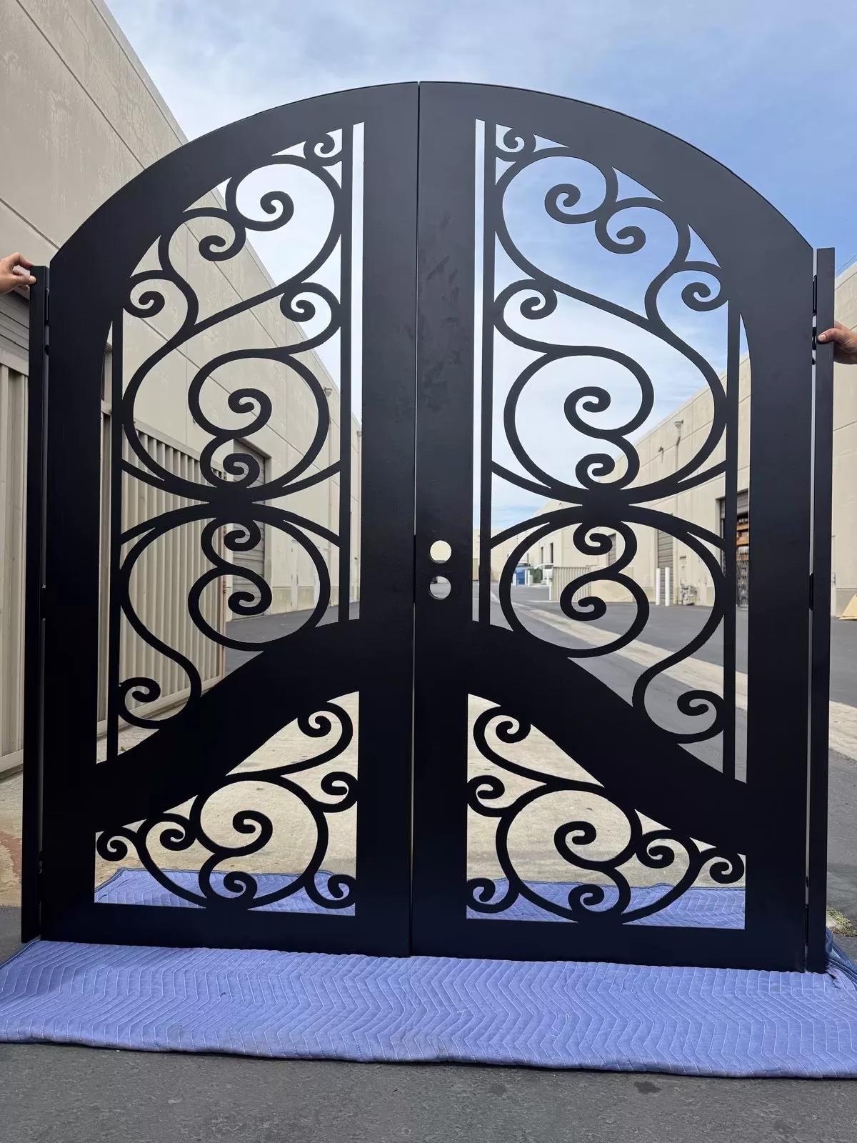 #2352 Vallora San Diego, California | Metal Entry Gate | powder coated
