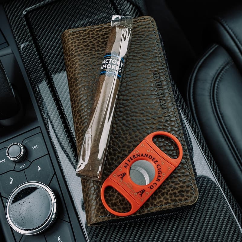 Cigar Travel Case <br /> Tobacco Leaf