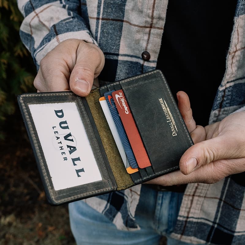 The Credit Card Wallet With ID Window <br />Moss Bison - thumbnail 2