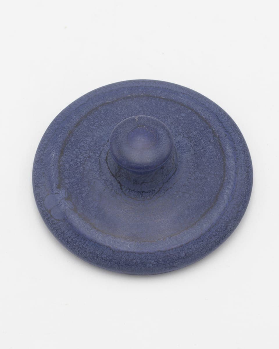 Calla Lily Small Lidded Urn in Indigo - thumbnail 6