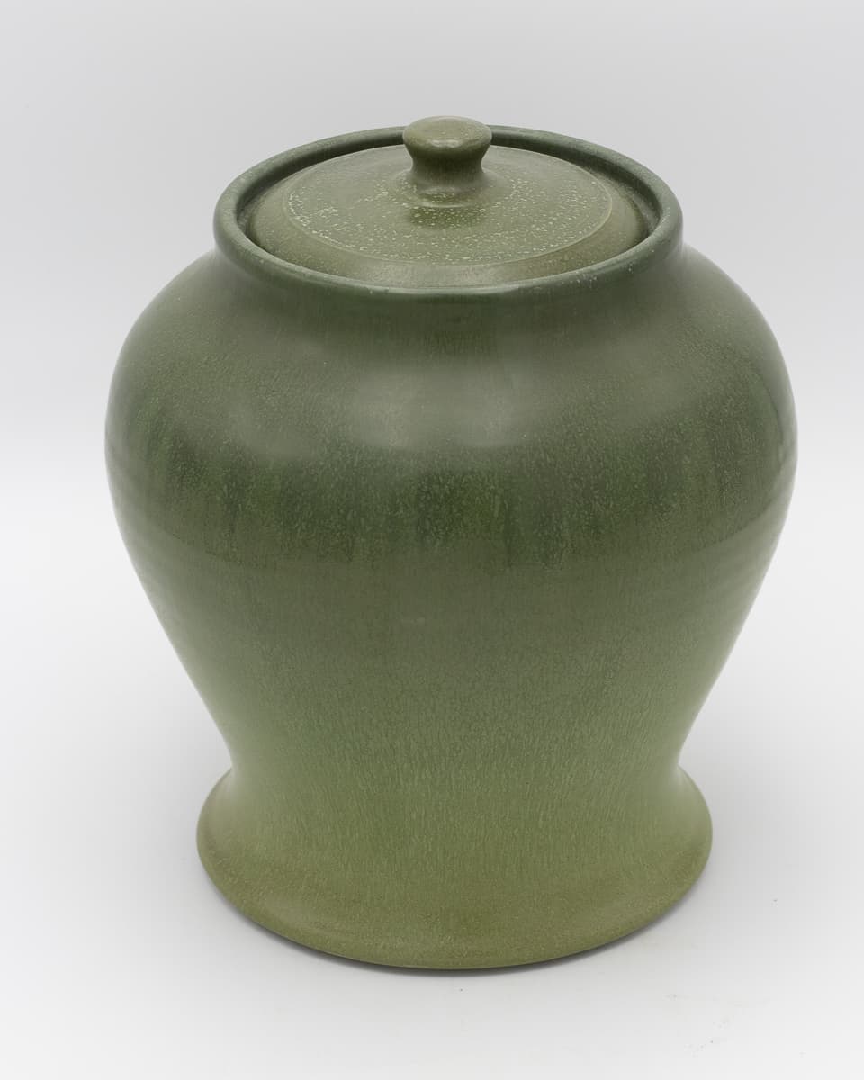 Dragonfly Niche Lidded Urn - thumbnail 3