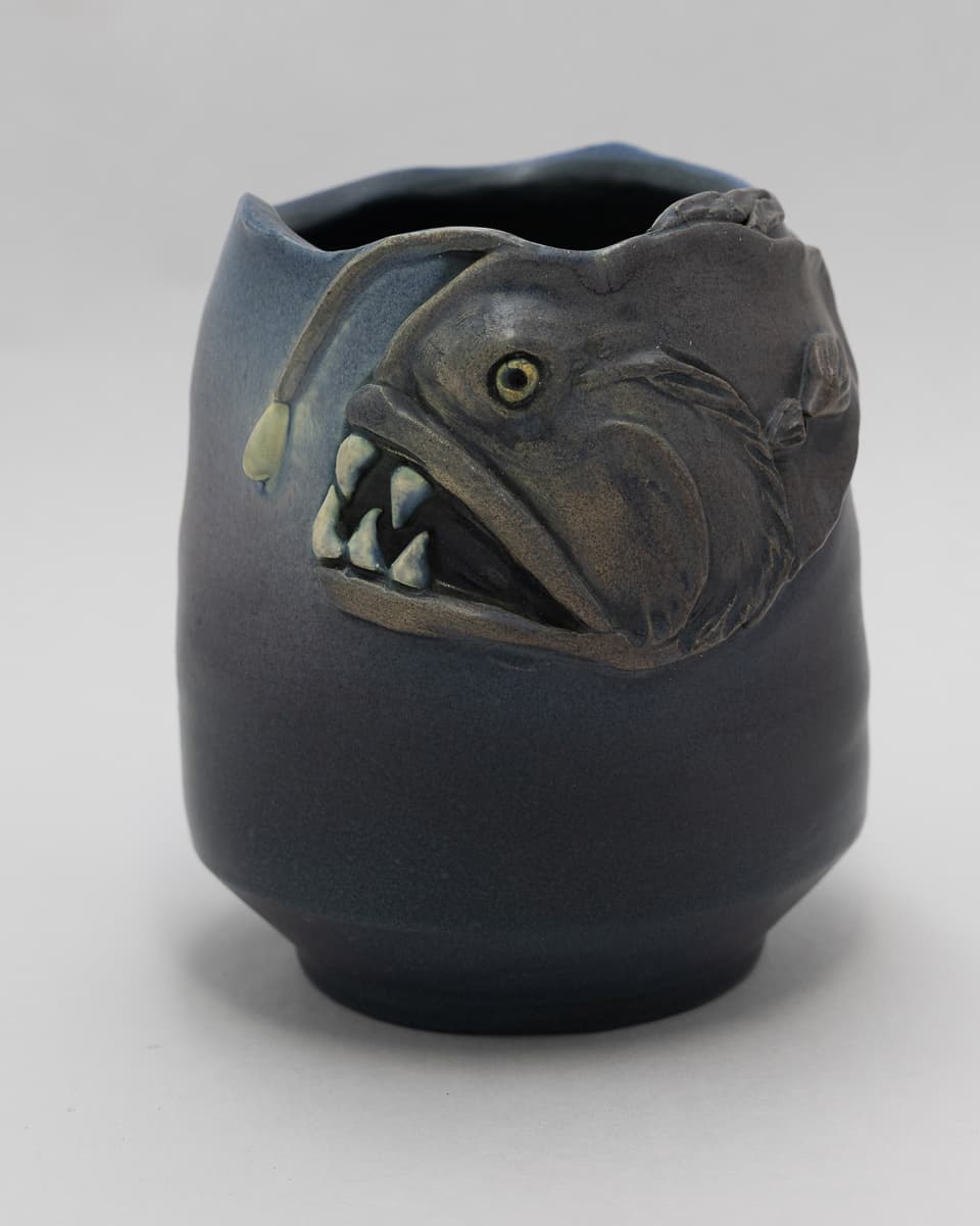 Anglerfish Vase - thumbnail 2