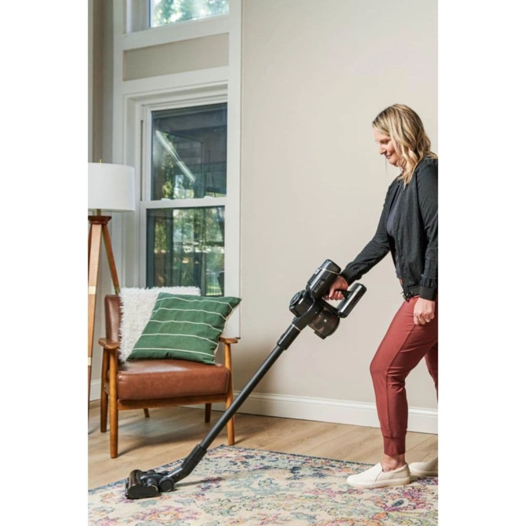 R65 Cordless Stick Vacuum - thumbnail 4