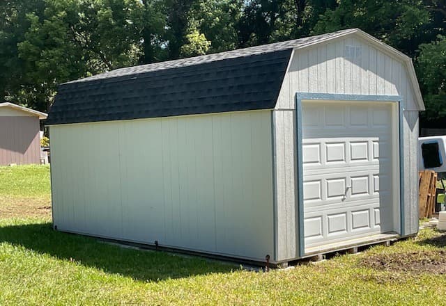 12×20 Estate Barn with Garage