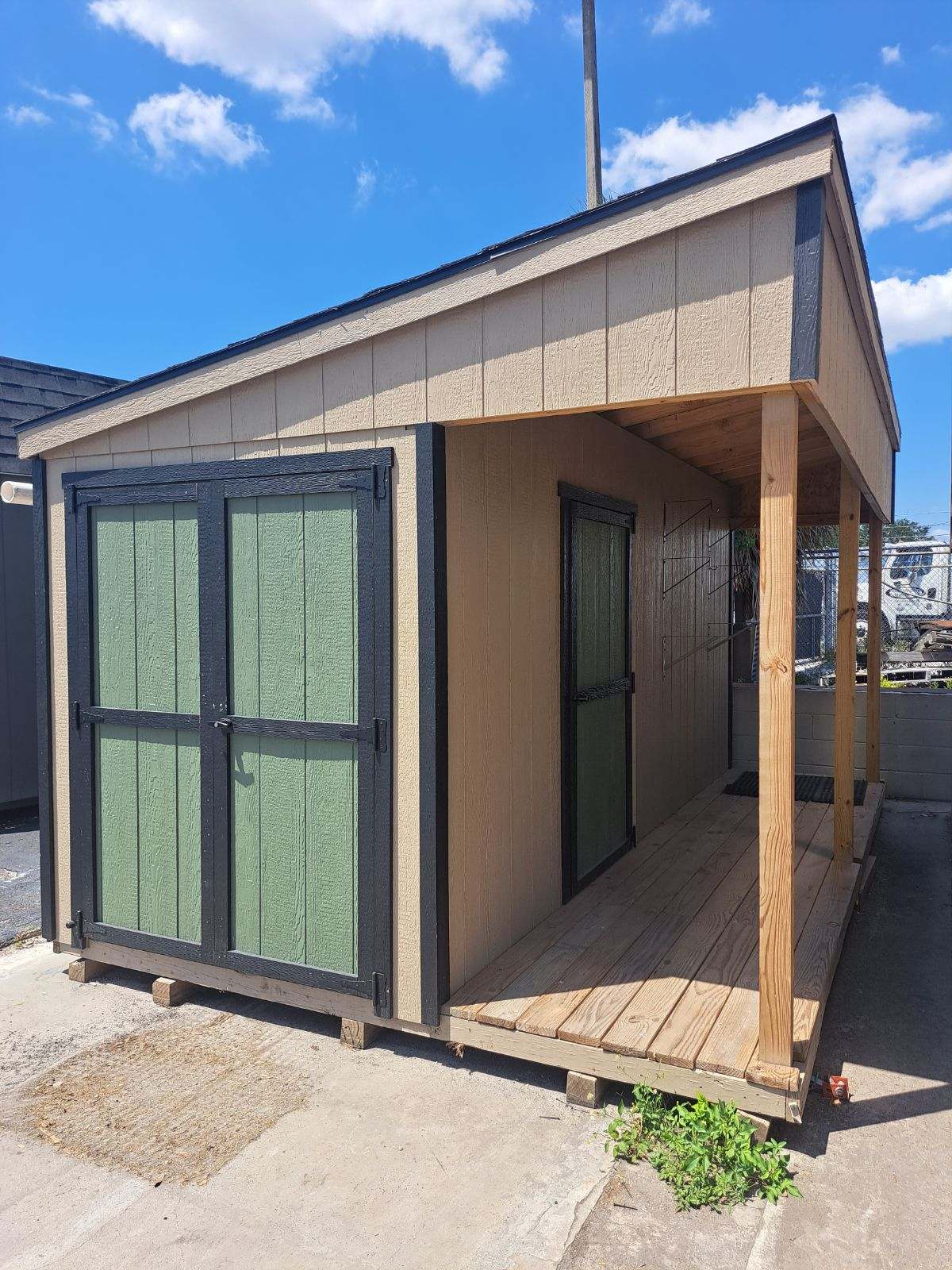 10×16 Lean To with Side Porch