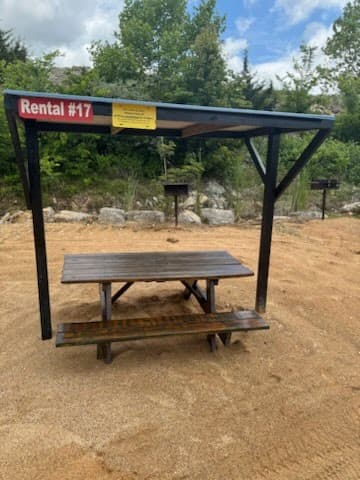 Grill Table 17