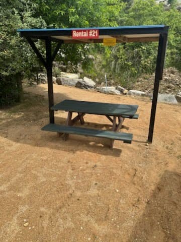 Grill Table 21