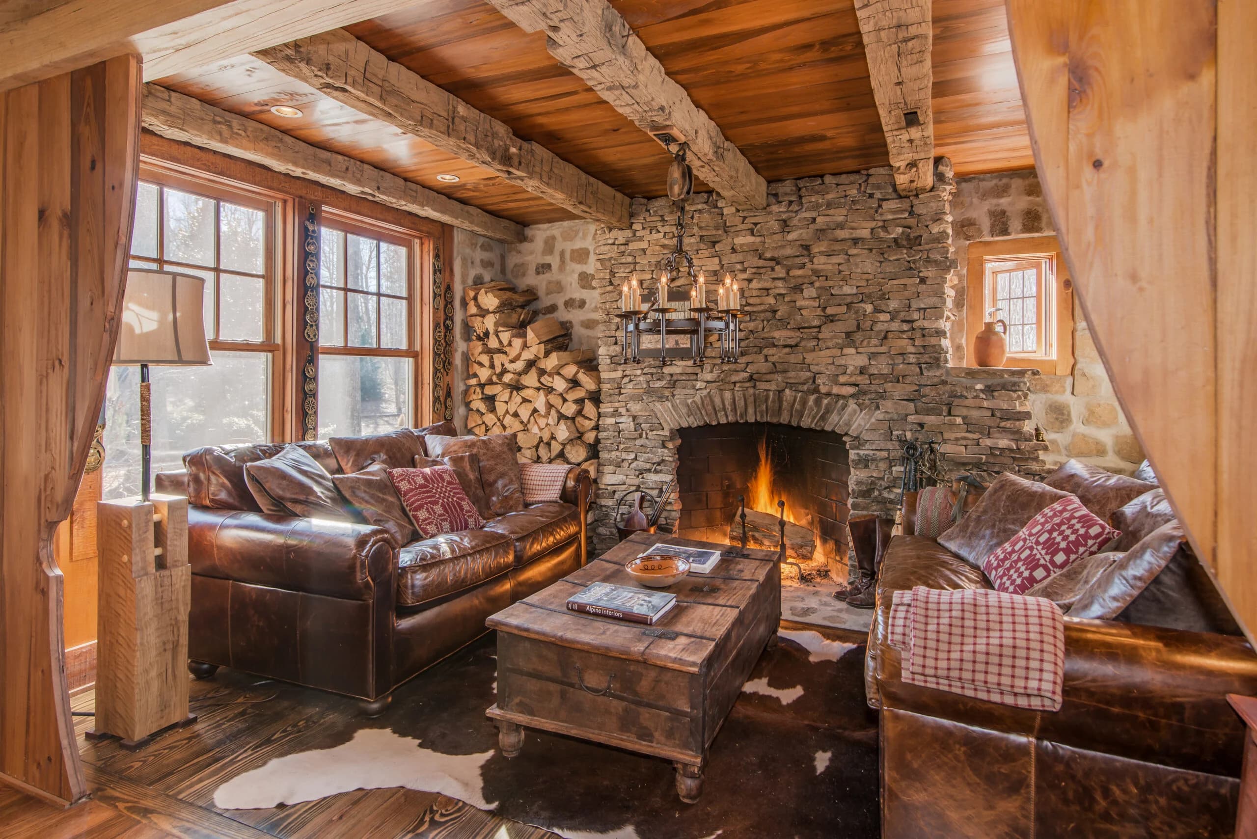 Rock Island Timber Frame Home - thumbnail 4