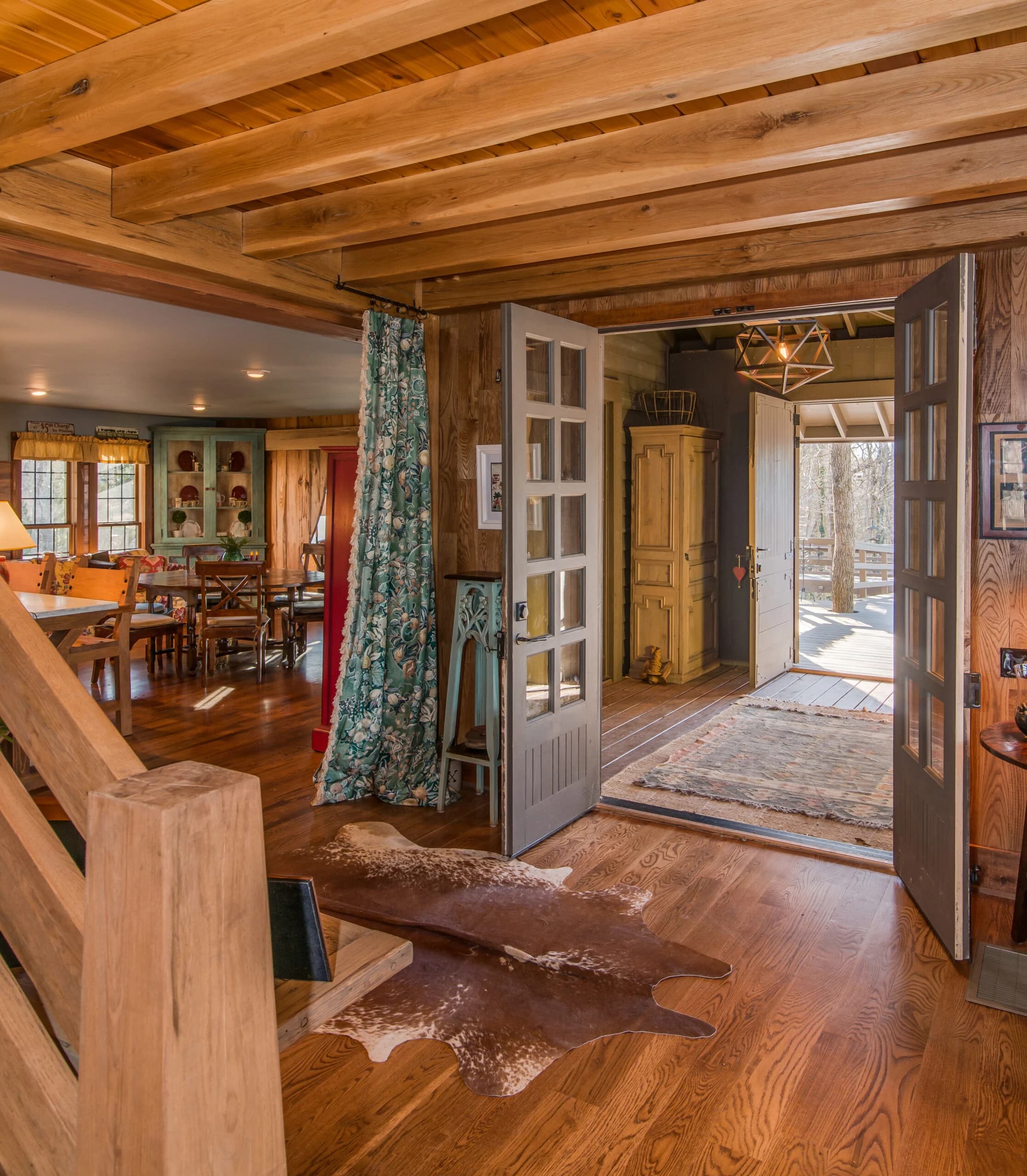 Rock Island Timber Frame Home - thumbnail 7