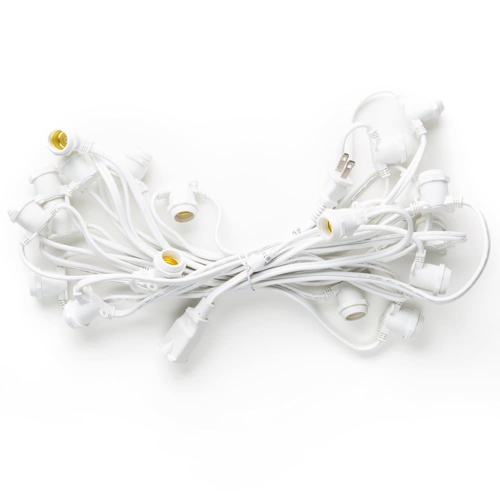 White 25′ 20 Socket C9 Commercial Grade Light Strings with 16 Gauge Wire
