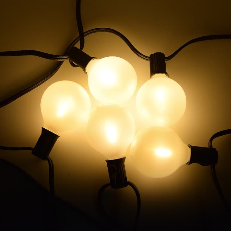 (Box of 25) LED G50 WHITE SATIN PEARL C7 (E12) Base Light Bulbs - thumbnail 5