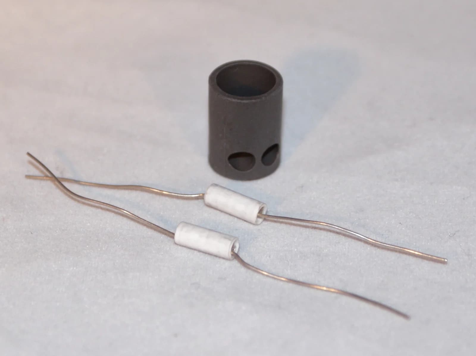 Polished Silicon Carbide SIC Quest Bucket Replacement with Ceramic Heater Rod Set